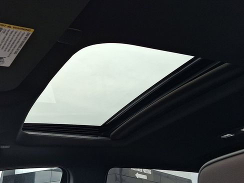 Used 2023 GMC Sierra 1500 Denali w/ Denali Reserve Package image 19