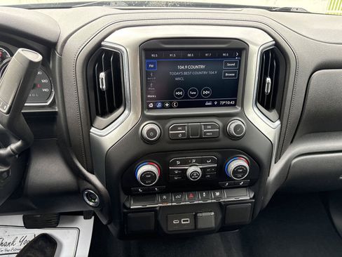 Used 2021 Chevrolet Silverado 1500 LT AWD/4WD image 19
