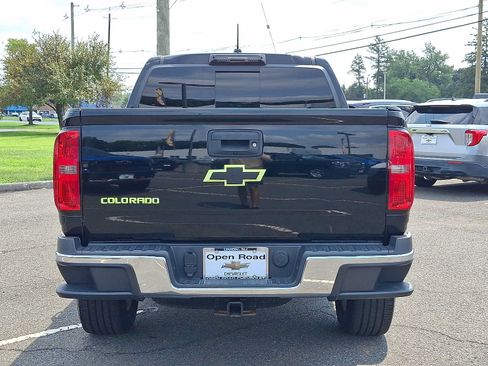 Used 2018 Chevrolet Colorado LT w/ Luxury Package, Chrome AWD/4WD image 5