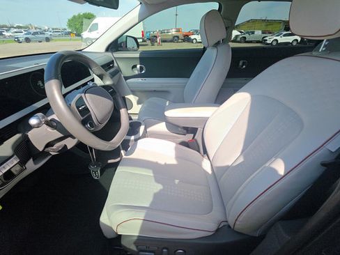 Used 2023 Hyundai Ioniq 5 Limited AWD/4WD image 5