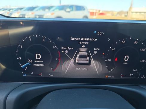 New 2026 Nissan Sentra SR w/ SR Premium Package FWD image 32