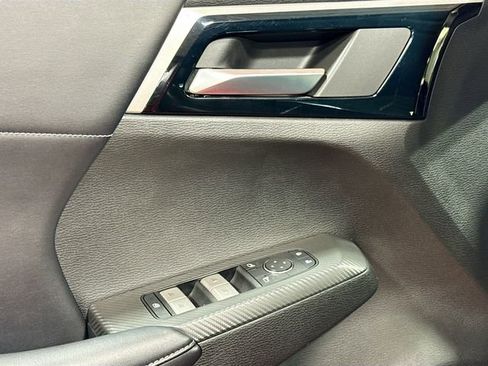 Used 2022 Mitsubishi Outlander SE image 18