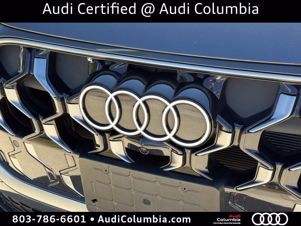 Certified 2025 Audi Q5 Premium w/ Convenience Package AWD/4WD image 7