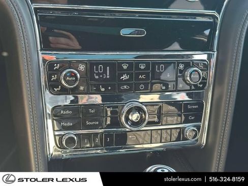 Used 2017 Bentley Mulsanne RWD image 29