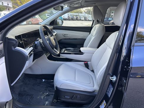 New 2025 Hyundai Tucson Limited image 4