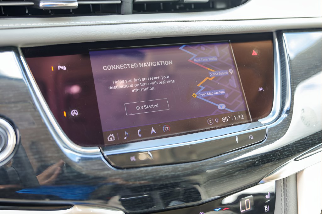 Used 2025 Cadillac XT6 Premium Luxury FWD image 16