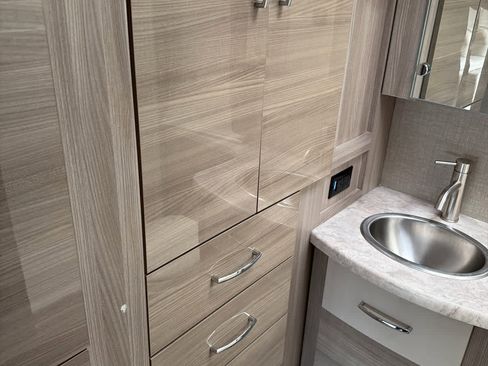 Used 2020 Mercedes-Benz Sprinter 3500 image 22