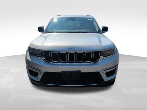 Used 2023 Jeep Grand Cherokee Limited AWD/4WD image 8