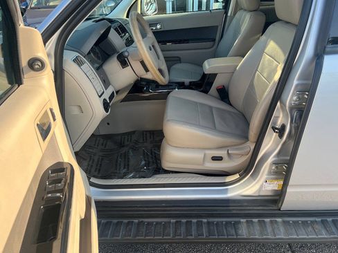 Used 2011 Ford Escape Limited AWD/4WD image 21