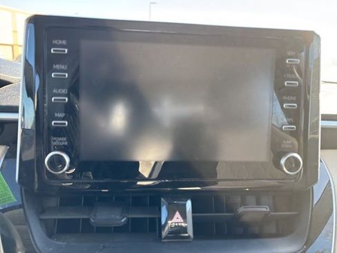 Used 2020 Toyota Corolla LE w/ Carpet Mat Package (TMS) image 11