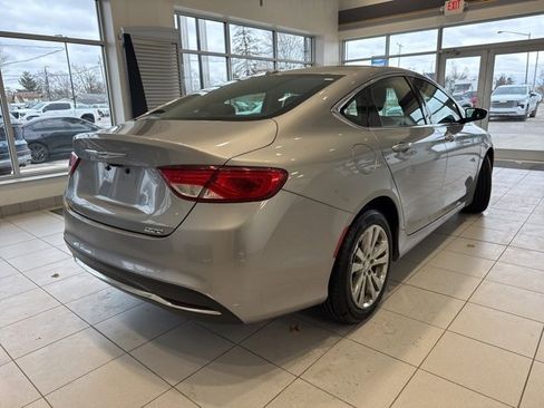 Used 2015 Chrysler 200 Limited w/ Convenience Group image 6