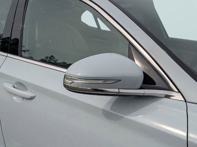Used 2022 Genesis G70 2.0T RWD image 19