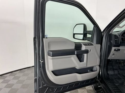 Used 2018 Ford F150 XL w/ Equipment Group 101A Mid AWD/4WD image 11