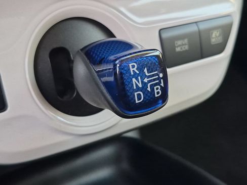 Used 2016 Toyota Prius Two FWD image 23