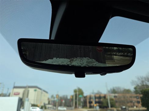 Used 2021 GMC Yukon XL Denali w/ Denali Premium Package image 29