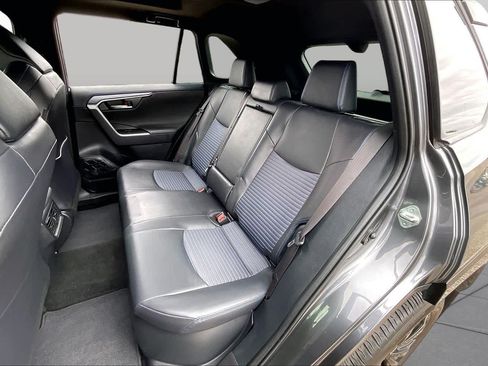 Used 2025 Toyota RAV4 XSE AWD/4WD image 21