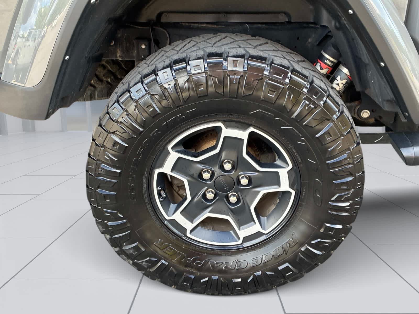 Used 2022 Jeep Gladiator Mojave w/ LED Lighting Group AWD/4WD image 10