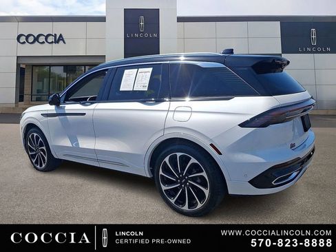 Certified 2024 Lincoln Nautilus Black Label AWD/4WD image 6