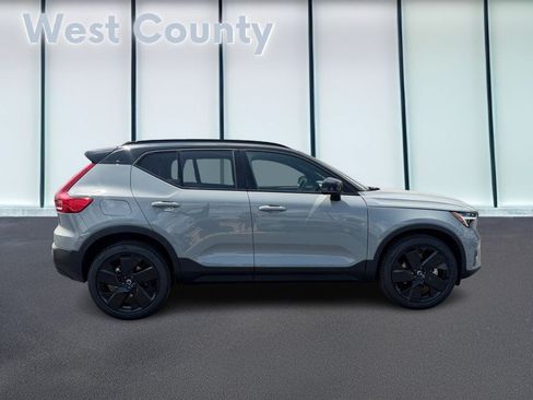 New 2026 Volvo XC40 B5 Ultra w/ Climate Package AWD/4WD image 2