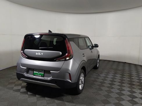 Used 2024 Kia Soul LX w/ Option Group 015 image 7