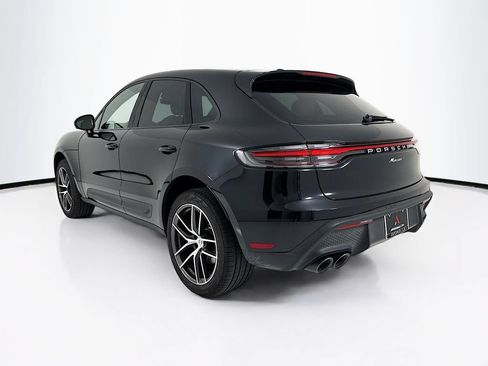 Certified 2025 Porsche Macan AWD/4WD image 3