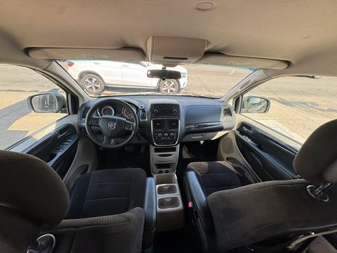 Used 2011 Dodge Grand Caravan Mainstreet w/ PWR Convenience Group image 22