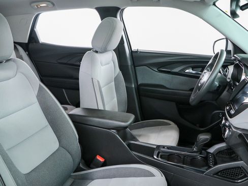 Used 2021 Chevrolet TrailBlazer LT w/ Sun and Liftgate Package FWD image 27