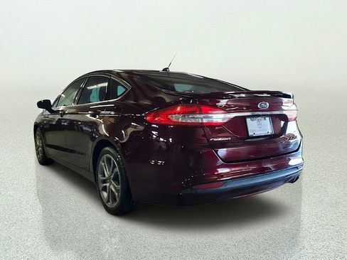 Used 2017 Ford Fusion SE w/ Equipment Group 201A FWD image 5