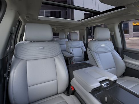 New 2025 Ford Expedition Max Platinum w/ Platinum Ultimate Package AWD/4WD image 33