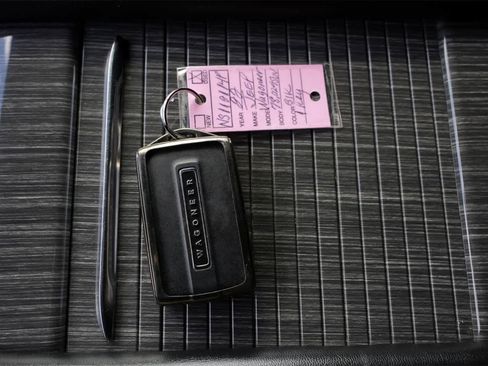 Used 2022 Jeep Wagoneer Series II image 25