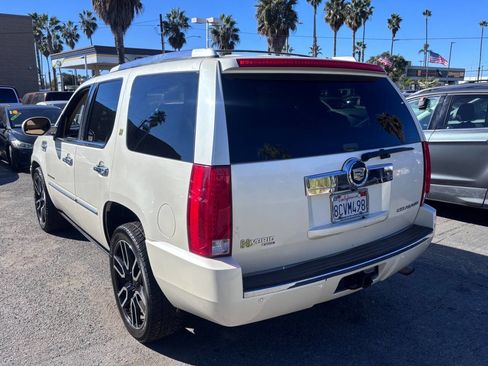 Used 2009 Cadillac Escalade 4WD Hybrid image 7