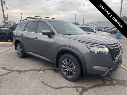 Used 2022 Nissan Pathfinder SV w/ SV Black Package FWD image 1