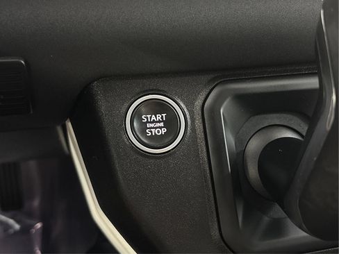 Used 2020 Land Rover Defender 110 AWD/4WD image 38