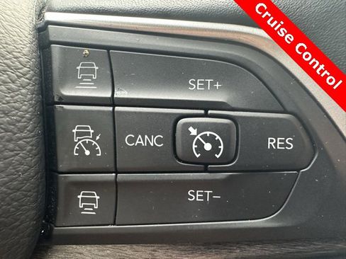 Used 2022 Jeep Grand Cherokee L Limited image 15