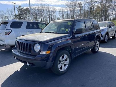 Used 2016 Jeep Patriot Latitude w/ Sun/Sound Group