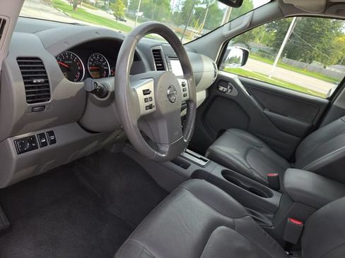 Used 2019 Nissan Frontier SL AWD/4WD image 26
