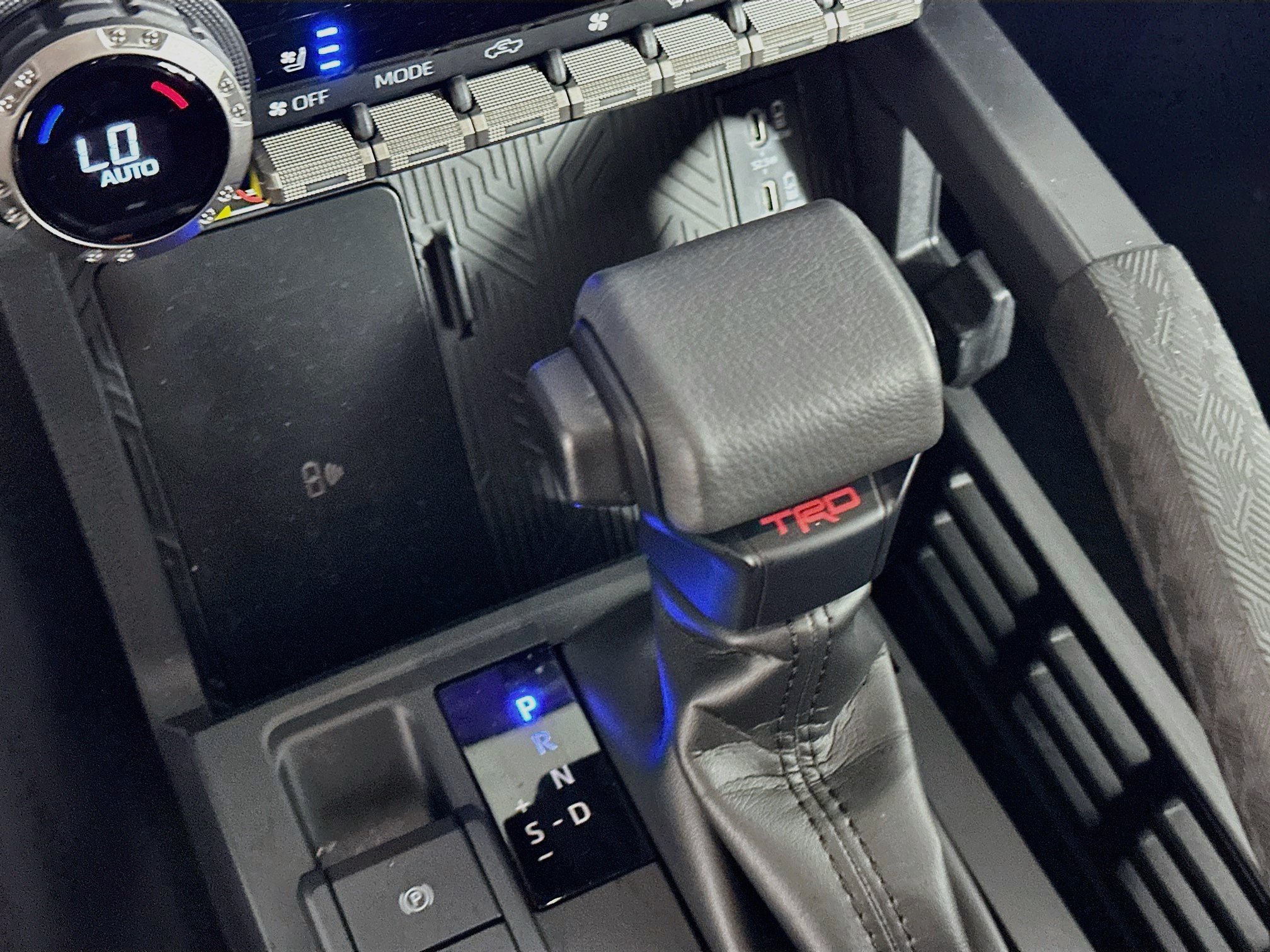 Used 2026 Toyota Tacoma TRD Sport w/ TRD Sport Premium Package AWD/4WD image 25