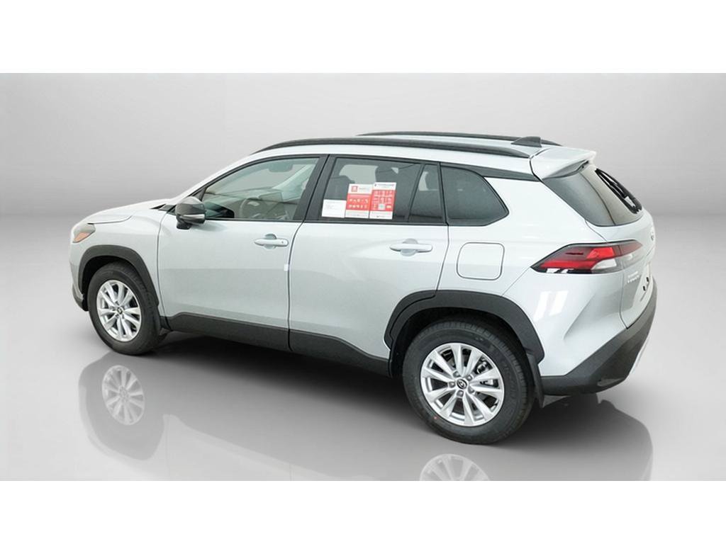 New 2026 Toyota Corolla Cross LE FWD image 4