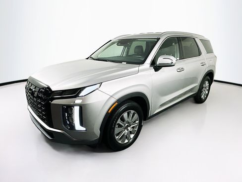 Used 2025 Hyundai Palisade SEL image 3