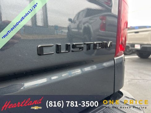 Used 2021 Chevrolet Silverado 1500 Custom Trail Boss w/ LPO, Dark Essentials Package image 13