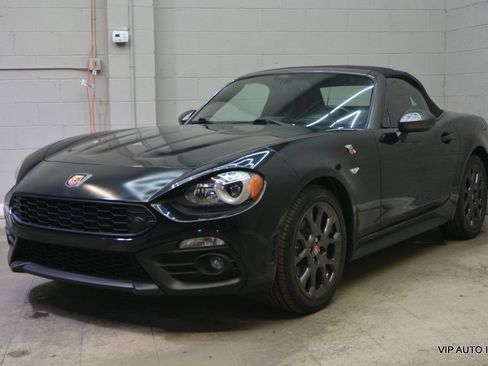 Used 2017 FIAT 124 Spider Abarth RWD image 6