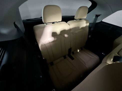 Used 2022 Audi Q7 3.0T Prestige w/ Prestige Package image 27