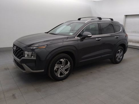 Used 2023 Hyundai Santa Fe SEL FWD image 2
