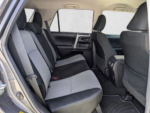 Used 2014 Toyota 4Runner SR5 AWD/4WD image 18