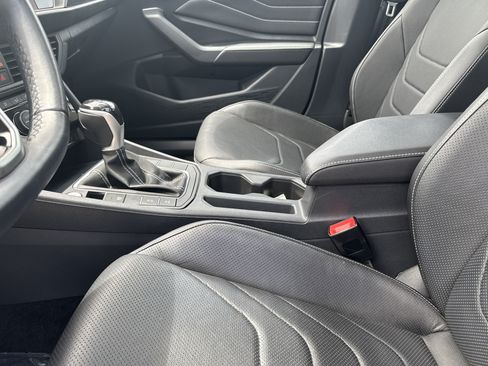 Certified 2023 Volkswagen Jetta SEL FWD image 23