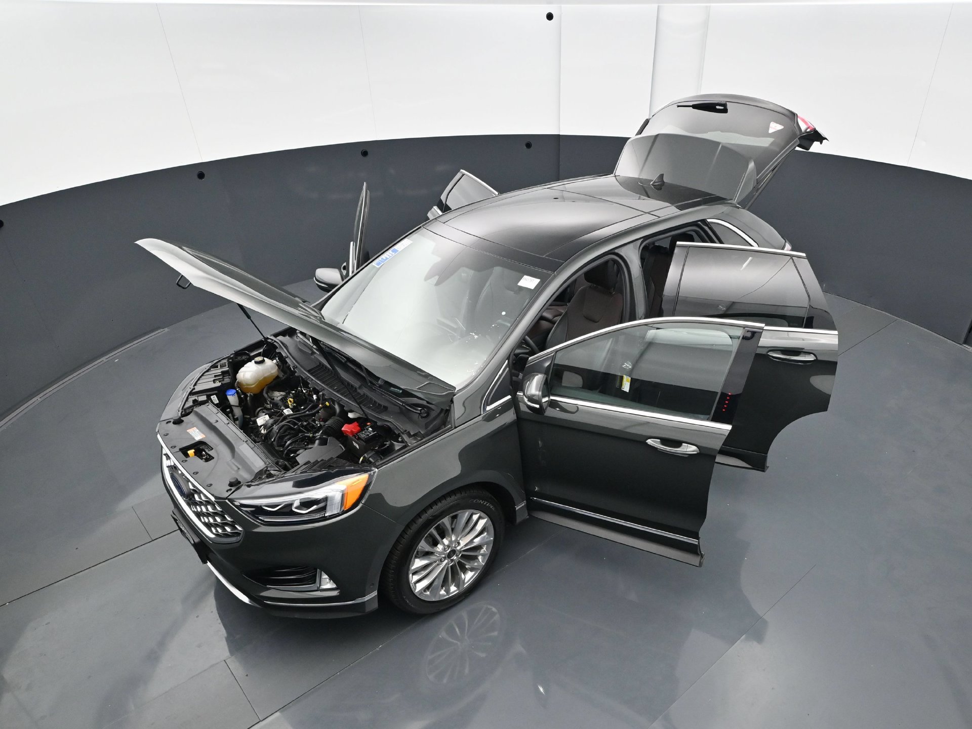 Used 2022 Ford Edge Titanium w/ Equipment Group 301A AWD/4WD image 43
