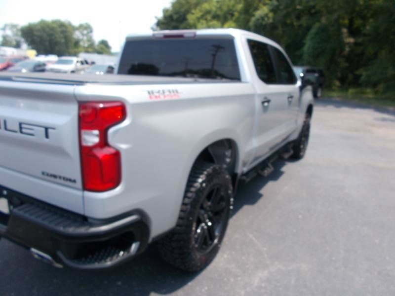 Used 2021 Chevrolet Silverado 1500 Custom Trail Boss w/ LPO, Dark Essentials Package AWD/4WD image 14