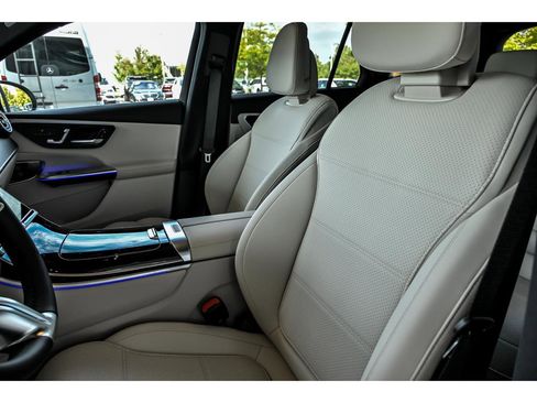 New 2026 Mercedes-Benz GLC 350e 4MATIC image 10