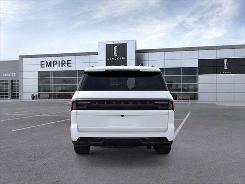 New 2025 Lincoln Navigator Reserve w/ Jet Appearance Package image 5