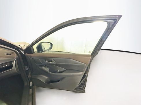 Used 2023 Nissan Rogue SL w/ SL Premium Package FWD image 33